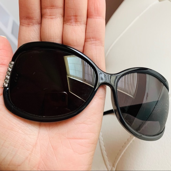 Authentic Valentino Sunglasses - Great Condition - Picture 6 of 7